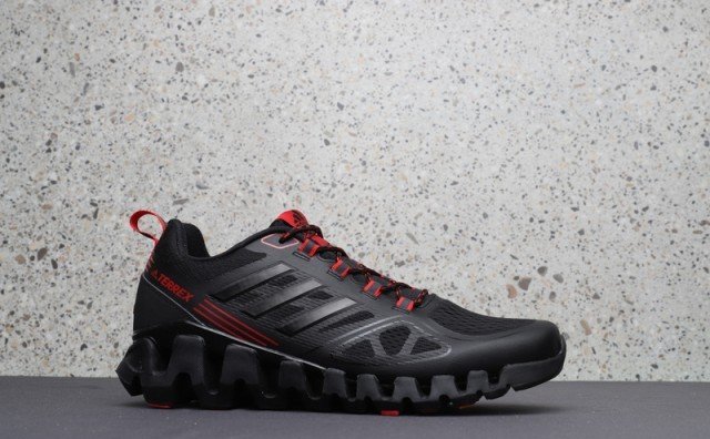 Кроссовки Adidas Alphabounce Terrex black\red