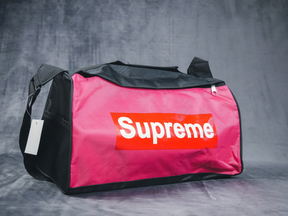 Сумка supreme. Спортивная сумка Суприм. Сумка Supreme ss21. Supreme сумка Box Red. Supreme 22 сумка.