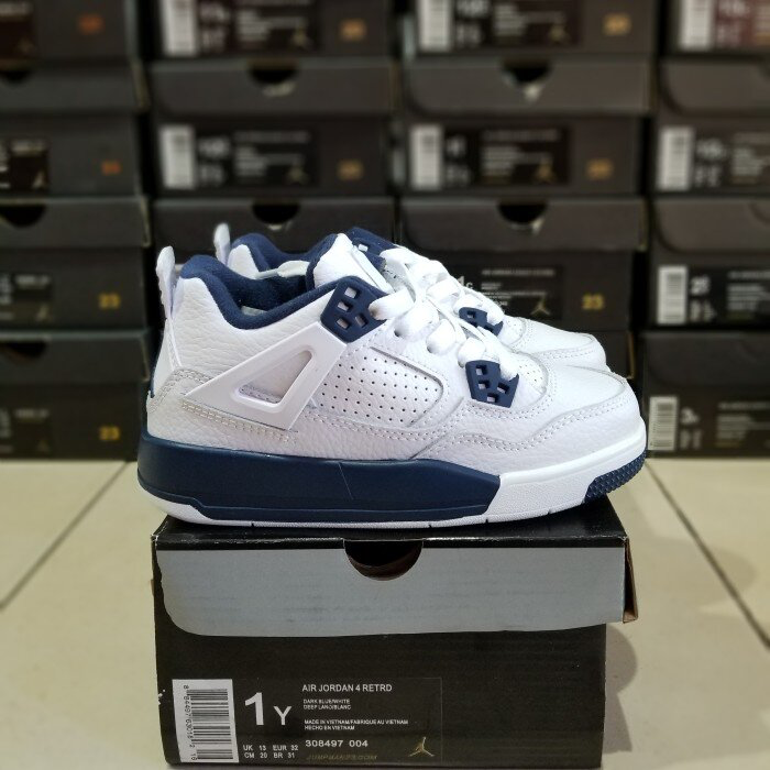 Nike Air Jordan 4