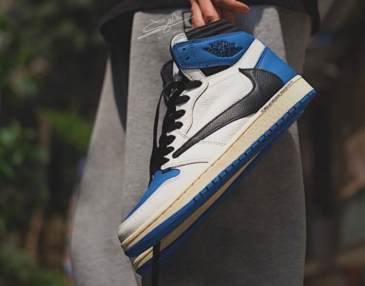 Nike Air Jordan 1