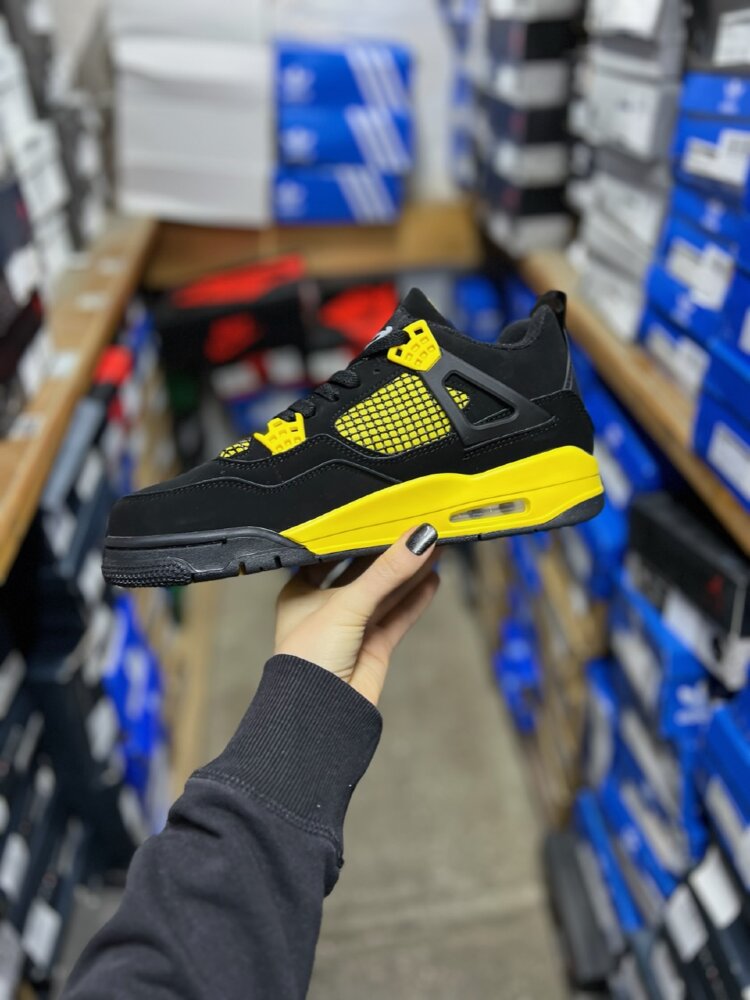 Air Jordan 4 Retro Black/Yellow