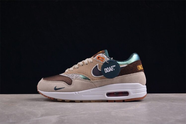 Nike Air Max 1 ‘87 PREM UO P