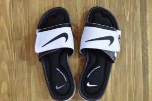 Тапки Nike Comfort Slide black/white