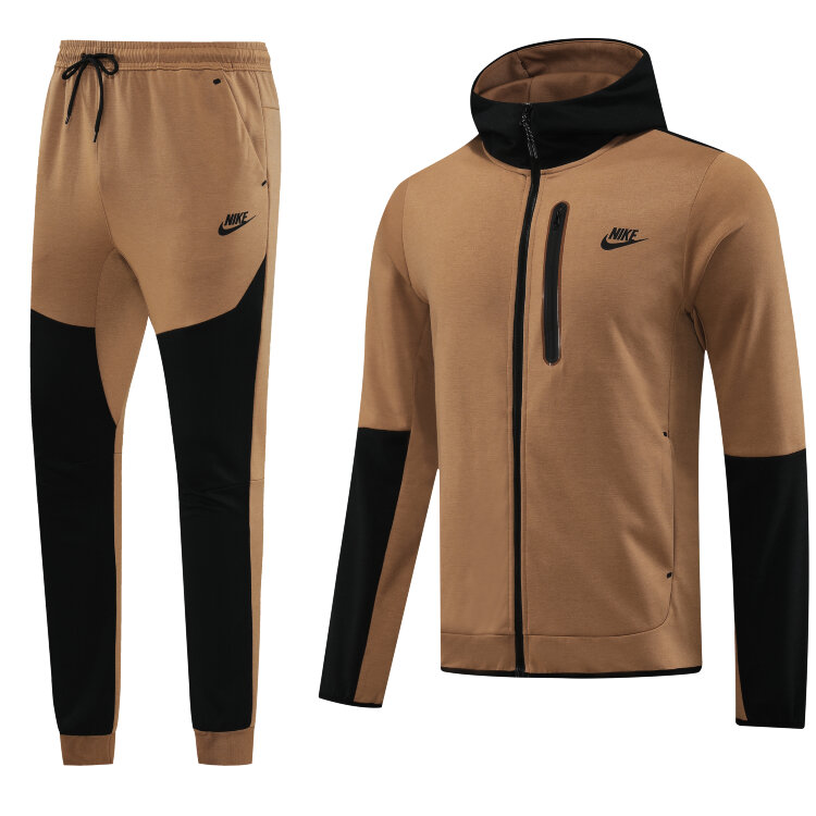 Спортивный костюм Nike brown