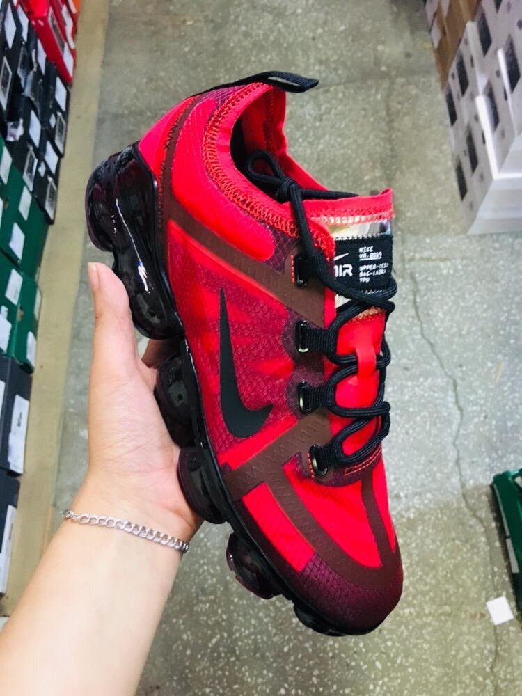 Кроссовки Nike Air Vapormax Flyknit red